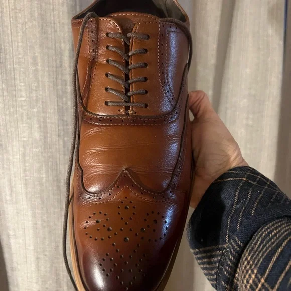 Stacy Adam's men's shoes wore a couple times 
Leather - Picture 2 of 6